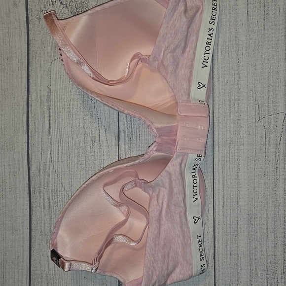 PINK Lightly Lined Full Coverage T-Shirt Bra Pink and White Size 36D NWT - Picture 2 of 8